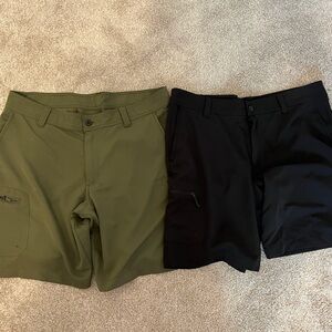 Pair of Men’s Magellan fishing shorts